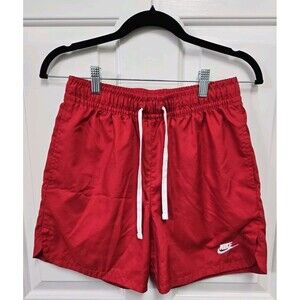 nike club essentials woven